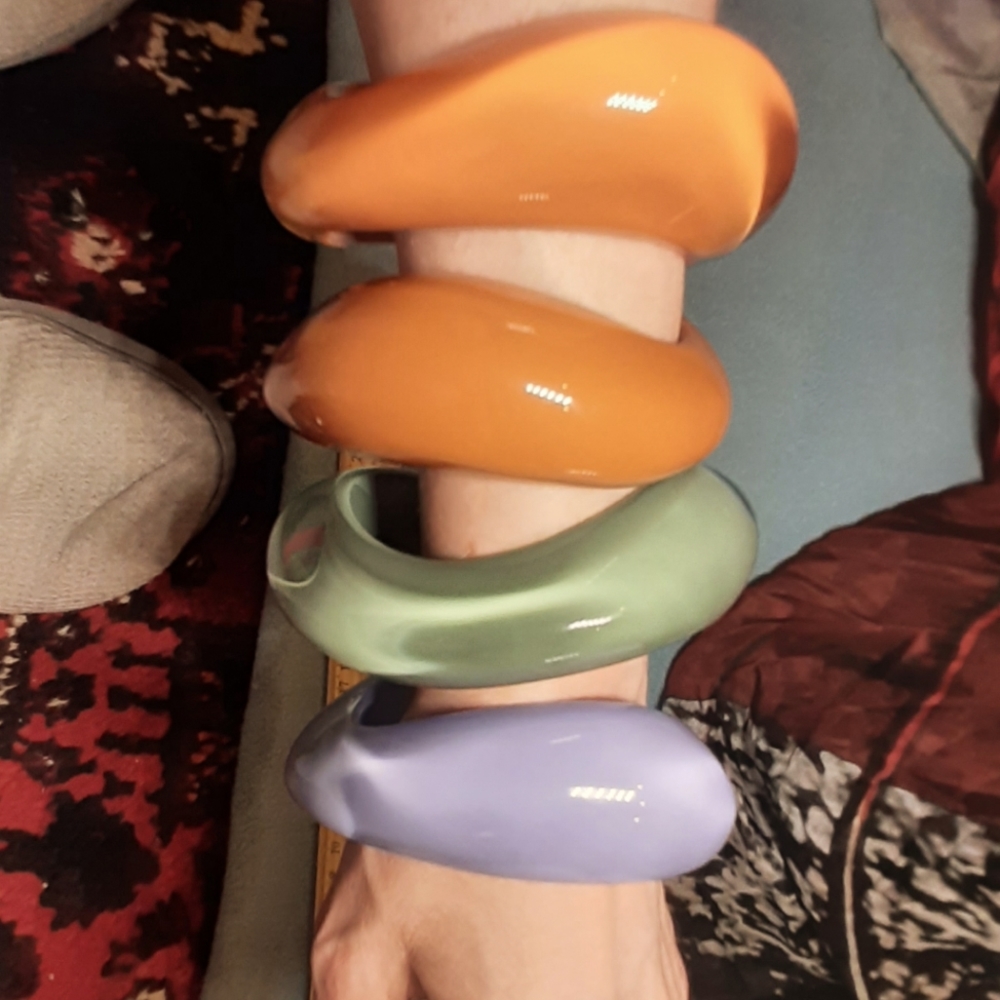 LUCITE | Chunky, Asymmetrical Bangle Bracelets - Picture 15 of 16